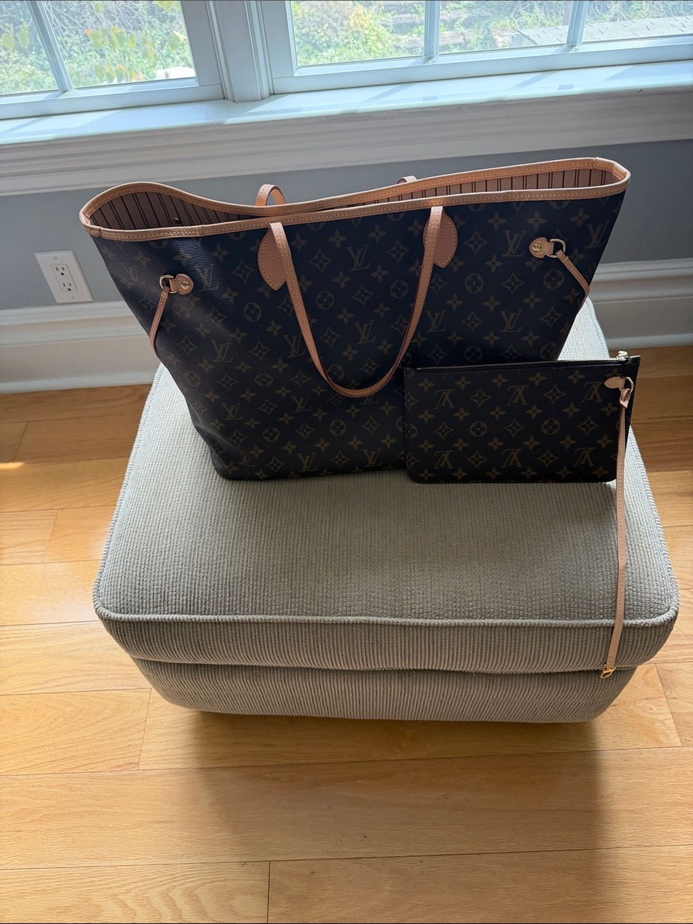 Louis Vuitton Monogram Neverfull Tote in Brown with Tan Trim